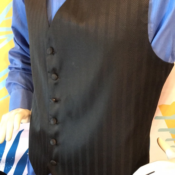 Joseph and Feiss Formal Vest - Picture 12 of 17